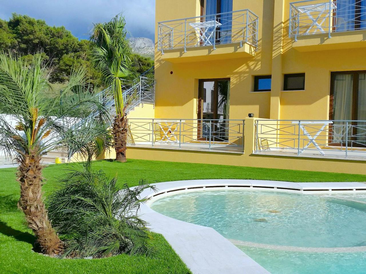 Residence Le Piscine 圣维托罗卡波 外观 照片